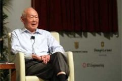 李光耀警告：中国应明白若与美国军备竞赛将崩溃